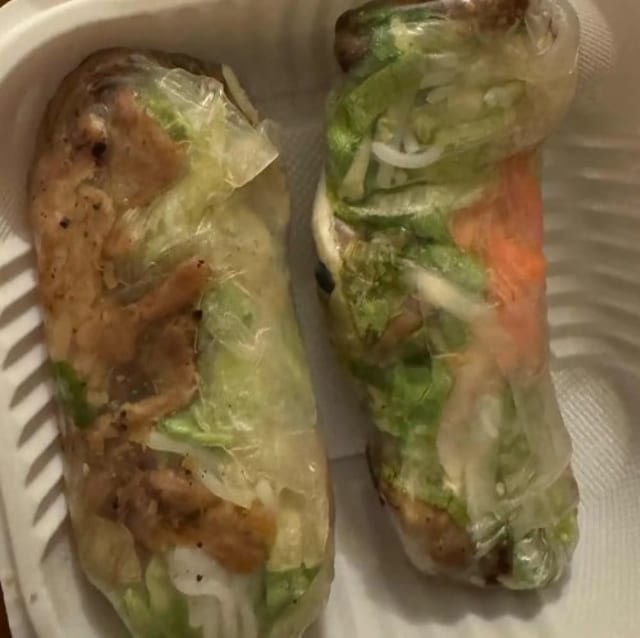 A9.  Grilled chicken summer rolls (2 pcs).