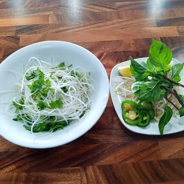 Plain Noodle Soup - no meat.