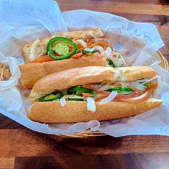 BM1.  Dac Biet Sandwich.
