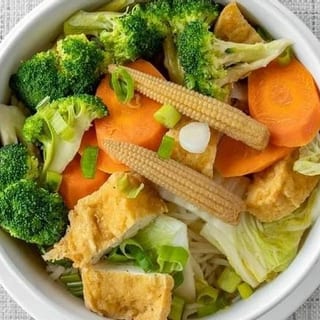 C2. Pho Veggie