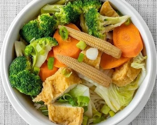 C2.  Pho Veggie.